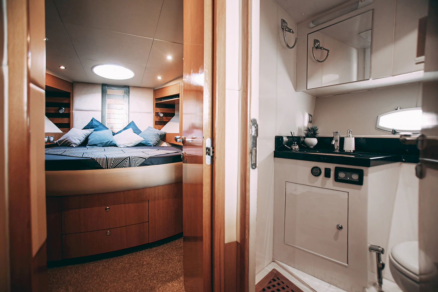 Majesty 44 image- 17